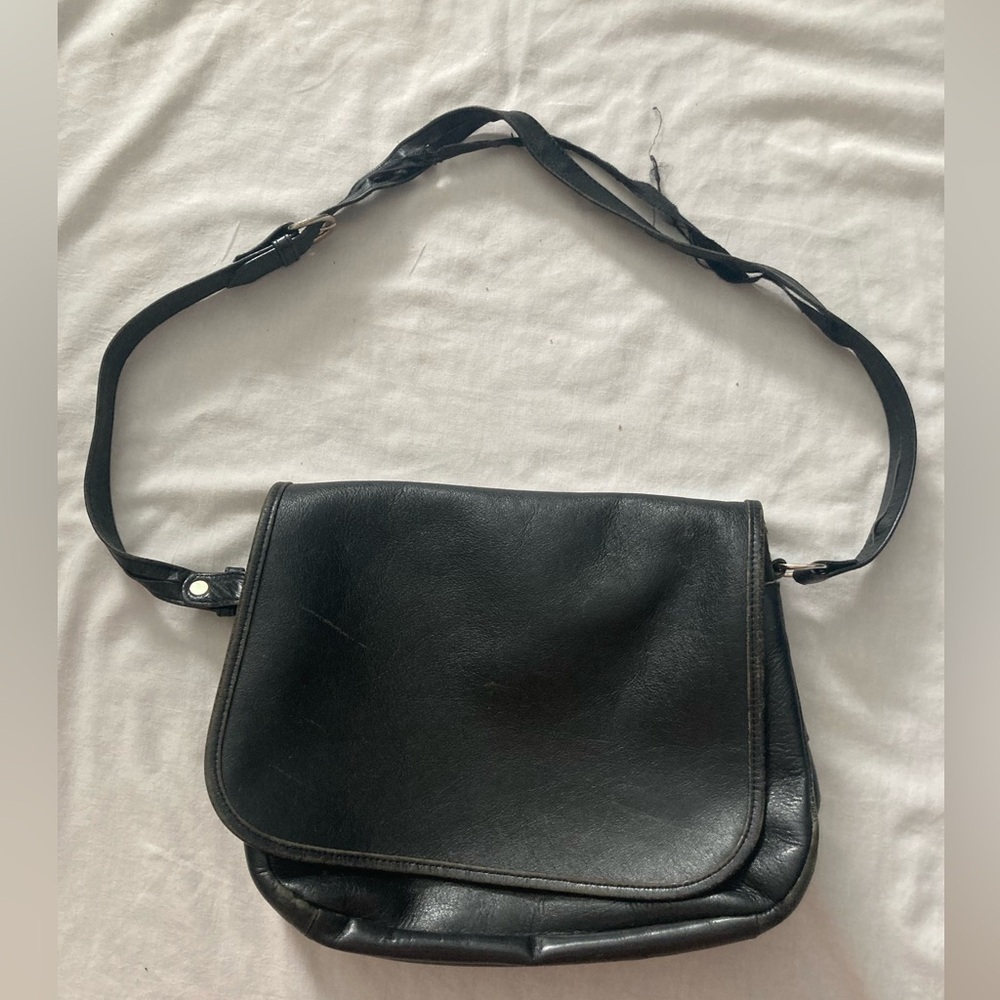 REHAB Vintage Ganson Black Leather Front Flap Purse